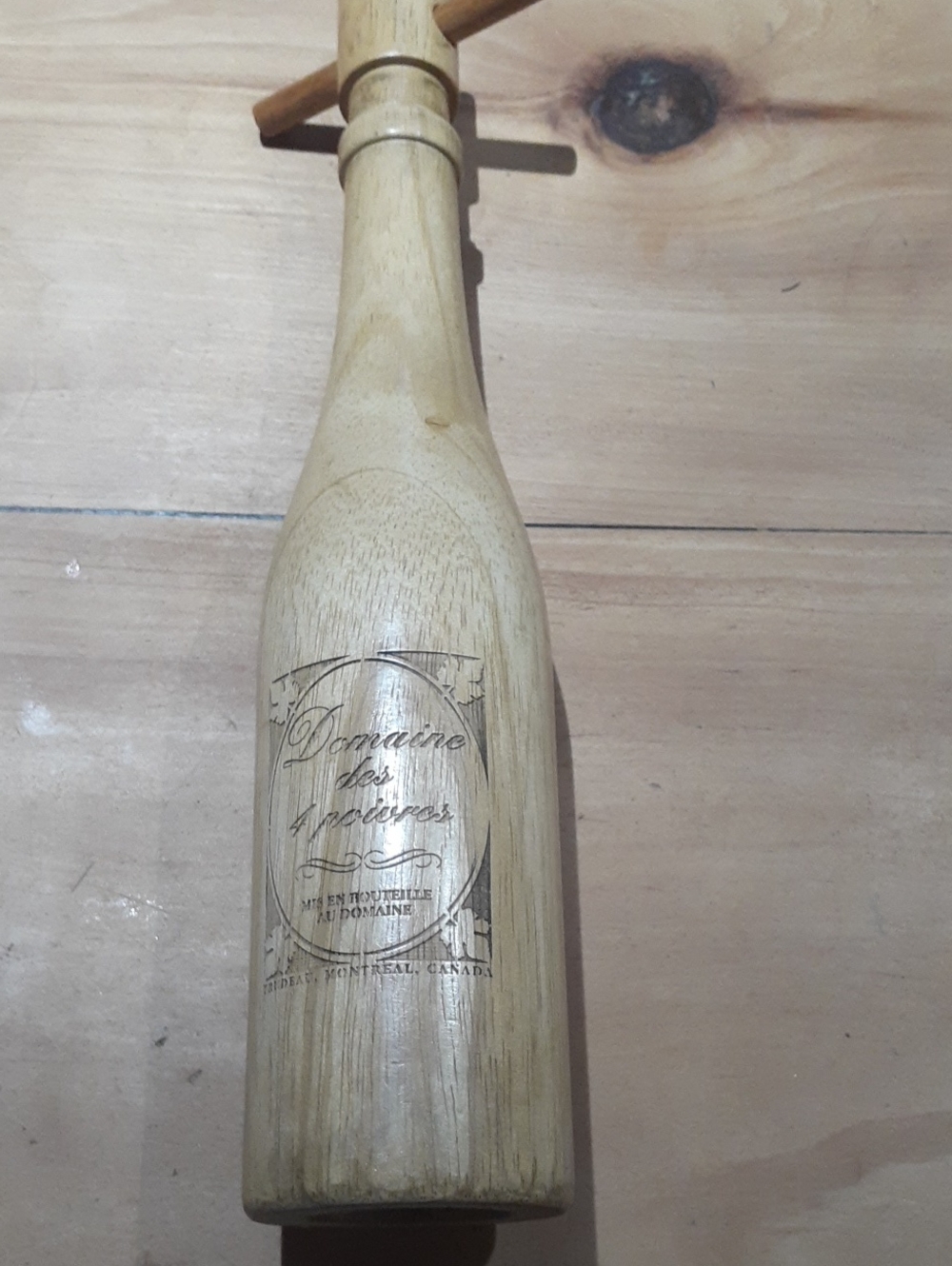 Domaine des 4 poivres wine bottle pepper mill